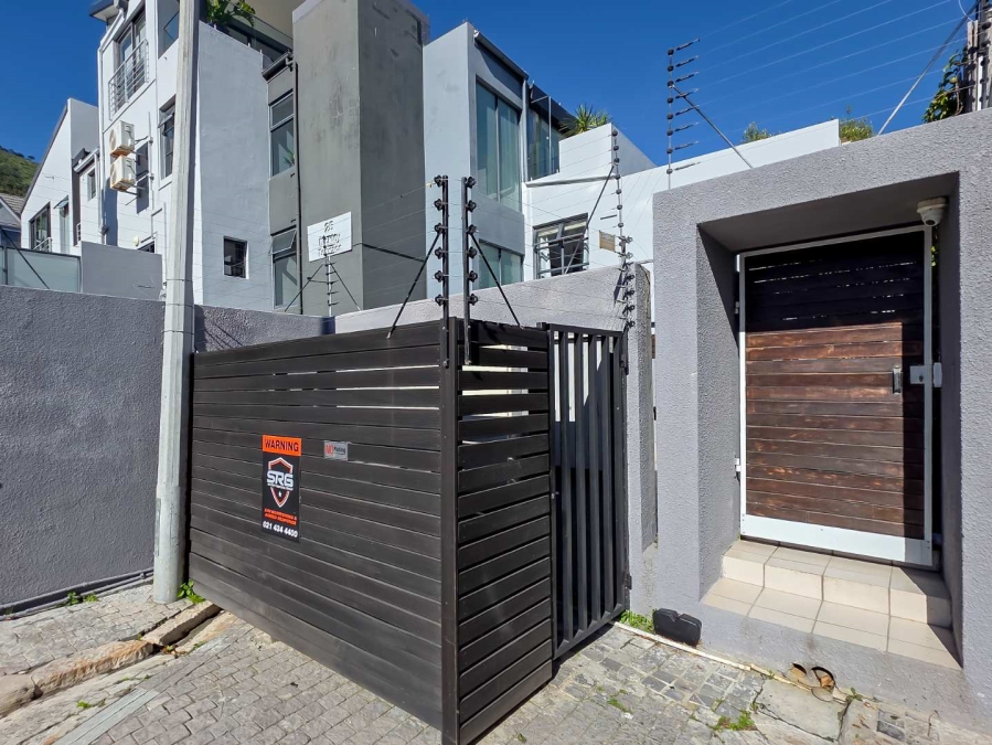 2 Bedroom Property for Sale in Sea Point Western Cape